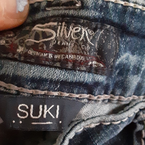 Jeans - Picture 2 of 4